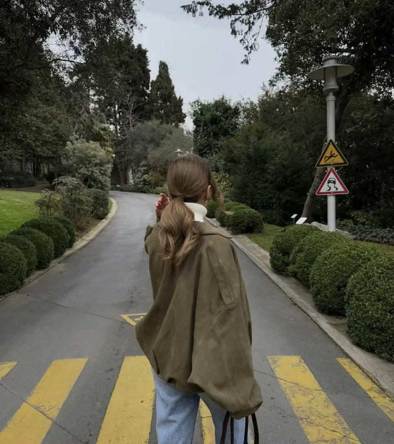 ETJ 2025 Spring new women's suede texture effect Loose version of fashion lapel shoulder bomber jacket
